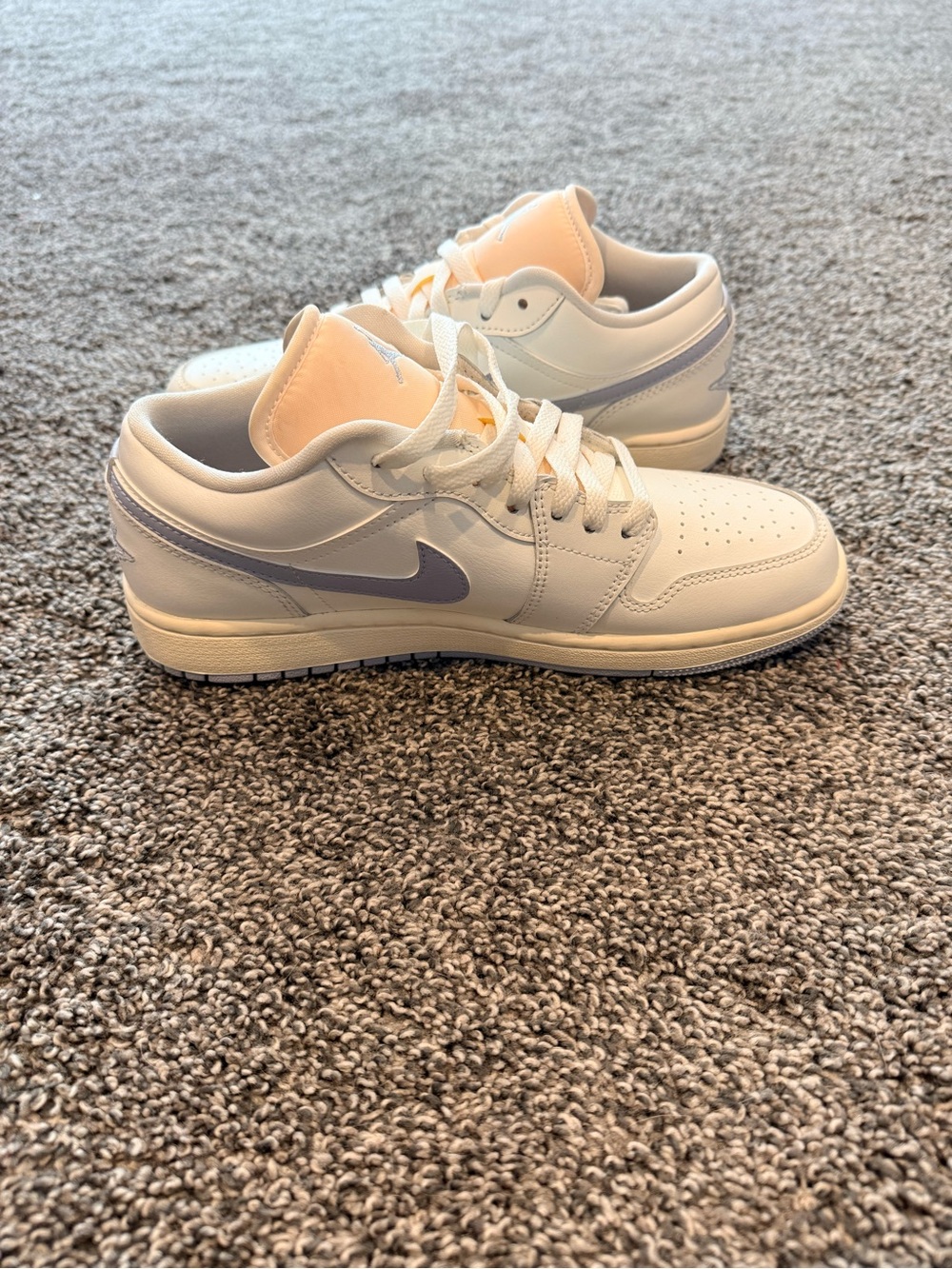 NEW - Size 7M/8.5W - Air Jordan 1 Low Women’s Sail Ghost Sneakers - DC0774-106 - Picture 4 of 9